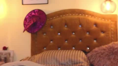 Eva Foxs  online show from November 2025 10:32:02 PM