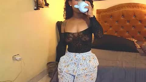 Eva Foxs  online show from December 2025 09:56:02 PM