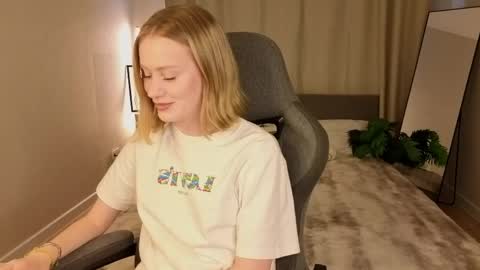 eva hamilton online show from May 2026 01:13:01 AM