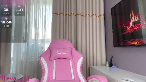 Snapshot of eva_j chatting on June 2026 02:58:02 AM Free toy control in pvt online show from June 2026 02:58:02 AM