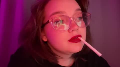 eva_kittenn online show from October 2025 06:53:02 PM