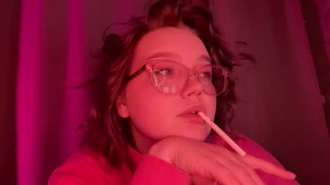 eva_kittenn online show from November 2025 03:04:01 PM