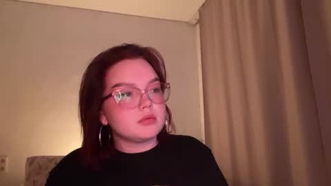 eva_kittenn online show from February 2026 02:56:02 PM