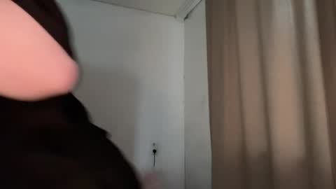 Snapshot of eva_kittenn chatting on April 2026 03:42:02 PM eva_kittenn online show from April 2026 03:42:02 PM