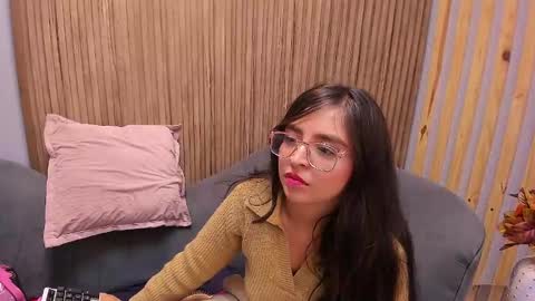 Angelinne online show from February 2025 08:59:01 AM