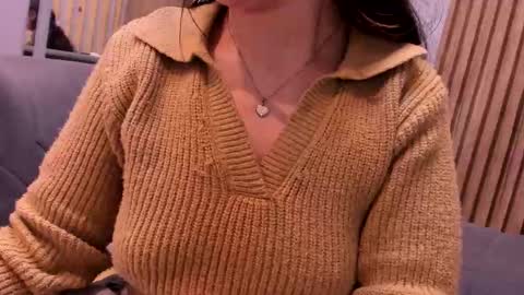 Angelinne online show from October 2025 03:07:01 AM