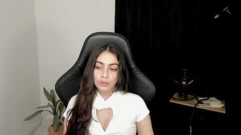 Snapshot of eva_monn chatting on January 2025 12:09:02 AM eva_monn online show from January 2025 12:09:02 AM