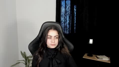 Snapshot of eva_monn chatting on January 2025 09:00:02 PM eva_monn online show from January 2025 09:00:02 PM