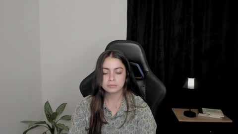 Snapshot of eva_monn chatting on January 2025 01:32:01 AM eva_monn online show from January 2025 01:32:01 AM