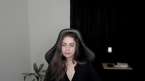 Snapshot of eva_monn chatting on January 2025 11:46:01 PM eva_monn online show from January 2025 11:46:01 PM