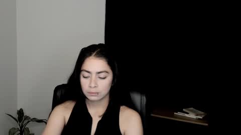 Snapshot of eva_monn chatting on September 2025 11:38:02 PM eva_monn online show from September 2025 11:38:02 PM