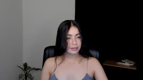 Snapshot of eva_monn chatting on September 2025 12:21:02 AM eva_monn online show from September 2025 12:21:02 AM