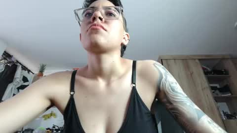 Snapshot of eva_monwalker chatting on June 2026 12:50:02 PM Eva cute online show from June 2026 12:50:02 PM
