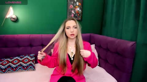 Eva 3 online show from November 2025 01:39:01 AM