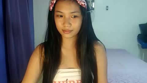 Snapshot of eva_pinay19 chatting on February 2026 07:19:01 AM eva_pinay19 online show from February 2026 07:19:01 AM