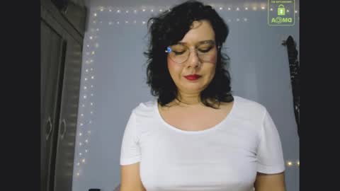 Snapshot of eva_rain01 chatting on February 2026 11:06:01 PM Eva online show from February 2026 11:06:01 PM