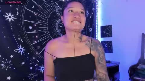 Eva  online show from October 2025 07:40:02 AM