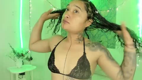 Snapshot of eva_sanderslee chatting on May 2026 10:10:02 AM Eva online show from May 2026 10:10:02 AM