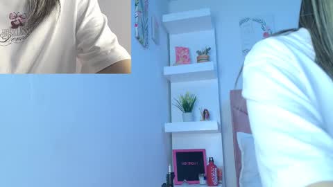 Snapshot of eva_sin18 chatting on September 2025 01:27:01 AM Eva Sin online show from September 2025 01:27:01 AM