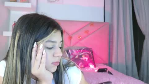 Snapshot of eva_sin18 chatting on September 2025 01:50:01 AM Eva Sin online show from September 2025 01:50:01 AM