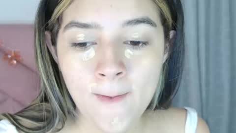 Snapshot of eva_sin18 chatting on October 2025 11:11:02 PM Eva Sin online show from October 2025 11:11:02 PM