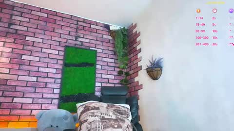 Eva online show from February 2025 09:01:02 PM