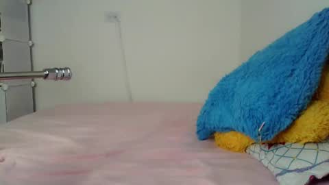 Estefania online show from September 2025 05:01:02 PM