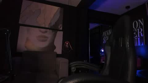 MISS EVY online show from April 2026 07:45:01 AM