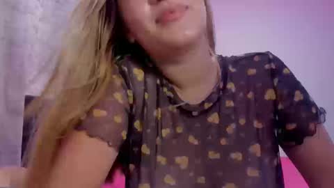 Snapshot of eva_xox chatting on September 2025 10:32:02 PM Eva online show from September 2025 10:32:02 PM