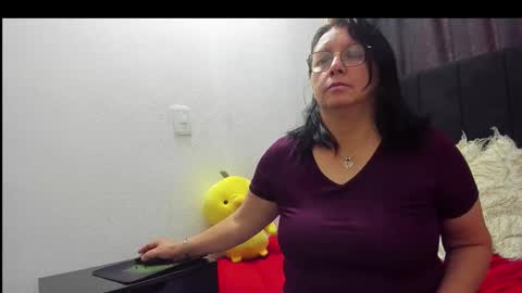 Eva online show from November 2025 02:39:02 PM