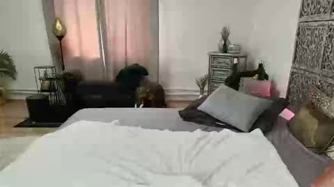 evabarbi online show from May 2026 02:47:01 PM