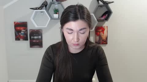 Snapshot of evachaturbatte chatting on February 2026 06:06:01 PM Evachaturbatte online show from February 2026 06:06:01 PM