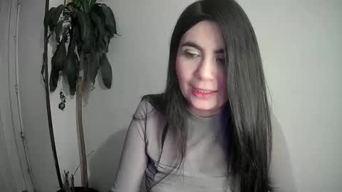 Snapshot of evacollins12 chatting on December 2024 04:19:01 AM evacollins12 online show from December 2024 04:19:01 AM