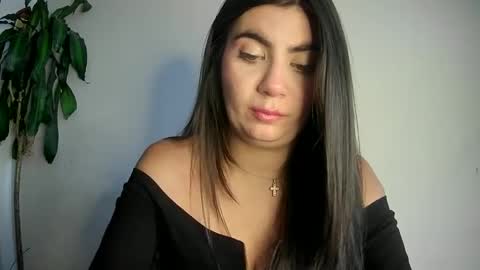 Snapshot of evacollins12 chatting on January 2025 10:45:01 PM evacollins12 online show from January 2025 10:45:01 PM