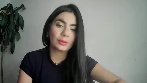 Snapshot of evacollins12 chatting on February 2025 10:21:02 PM evacollins12 online show from February 2025 10:21:02 PM