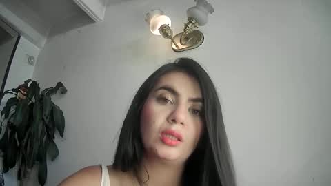 Snapshot of evacollins12 chatting on February 2025 10:34:02 PM evacollins12 online show from February 2025 10:34:02 PM