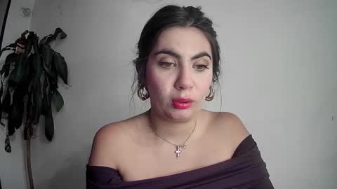Snapshot of evacollins12 chatting on February 2025 12:17:01 AM evacollins12 online show from February 2025 12:17:01 AM