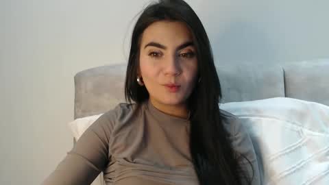Snapshot of evacollins12 chatting on October 2025 01:42:02 AM evacollins12 online show from October 2025 01:42:02 AM