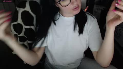 EVADREAM online show from February 2026 10:40:01 PM