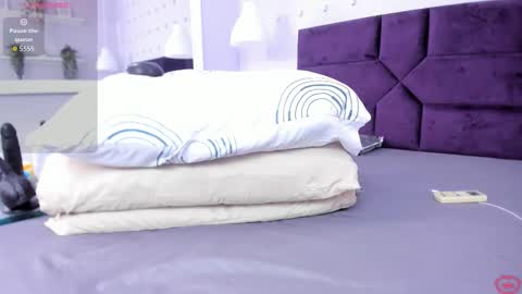 evahalston online show from October 2025 12:51:02 AM