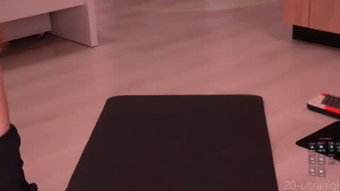 Snapshot of evahothead chatting on March 2025 03:37:02 PM Eva here Wednesday till Sunday online show from March 2025 03:37:02 PM