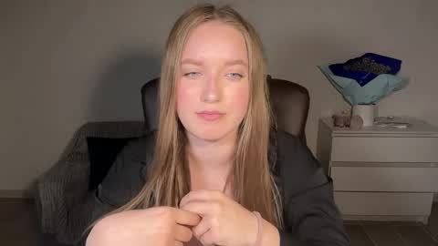 Snapshot of evajuly chatting on April 2026 08:34:01 PM Eva online show from April 2026 08:34:01 PM