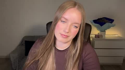 Snapshot of evajuly chatting on May 2026 07:19:02 PM Eva online show from May 2026 07:19:02 PM