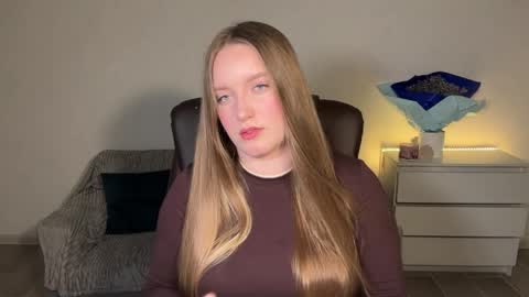 Snapshot of evajuly chatting on May 2026 06:46:02 PM Eva online show from May 2026 06:46:02 PM