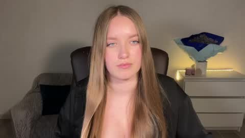 Snapshot of evajuly chatting on May 2026 08:26:02 PM Eva online show from May 2026 08:26:02 PM