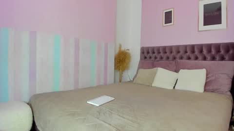 Snapshot of evalaniss chatting on October 2025 03:15:02 AM Eva online show from October 2025 03:15:02 AM