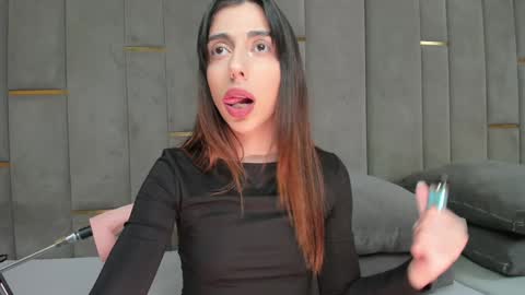 Snapshot of evalims chatting on November 2025 03:36:02 PM EVA online show from November 2025 03:36:02 PM