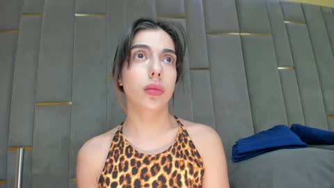 Snapshot of evalims chatting on December 2025 10:22:01 AM EVA online show from December 2025 10:22:01 AM