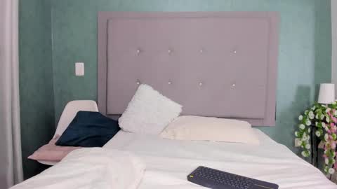 evamilf24 online show from February 2025 03:47:01 PM