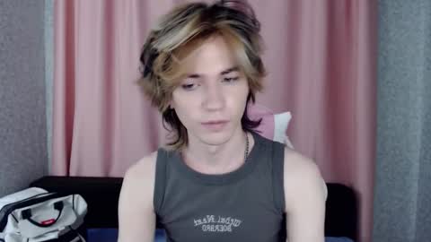 evan_reinhart online show from October 2025 06:37:01 PM